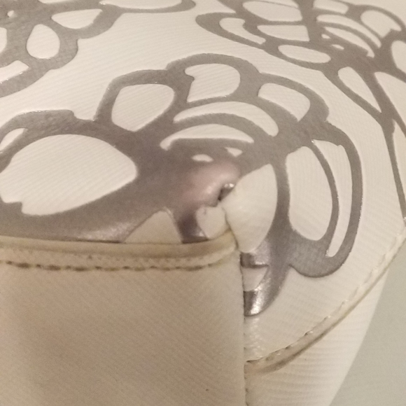 COACH Medium Cosmetics Case 8"×6" - Picture 5 of 6